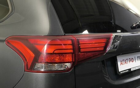 Mitsubishi Outlander III рестайлинг 3, 2016 год, 1 990 000 рублей, 23 фотография