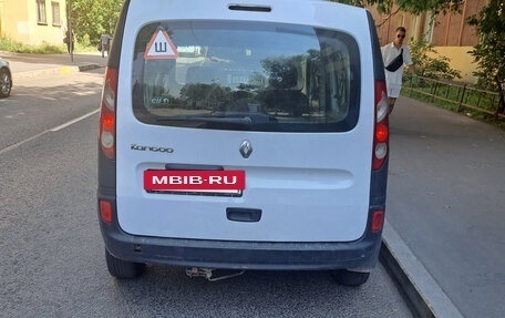 Renault Kangoo II рестайлинг, 2010 год, 550 000 рублей, 4 фотография