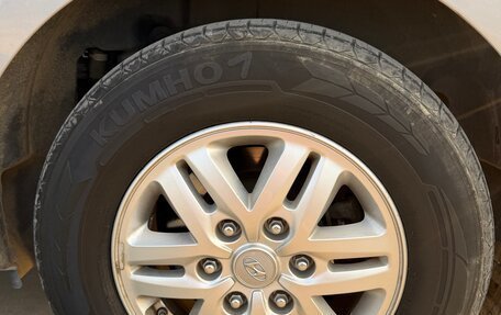 Hyundai Grand Starex Grand Starex I рестайлинг 2, 2019 год, 1 930 000 рублей, 27 фотография