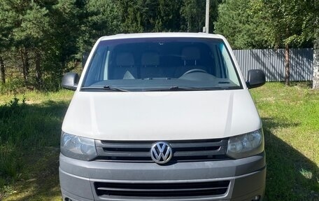 Volkswagen Transporter T5 рестайлинг, 2010 год, 1 200 000 рублей, 1 фотография