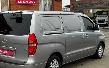 Hyundai Grand Starex Grand Starex I рестайлинг 2, 2012 год, 2 100 000 рублей, 5 фотография