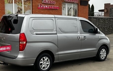 Hyundai Grand Starex Grand Starex I рестайлинг 2, 2012 год, 2 100 000 рублей, 4 фотография