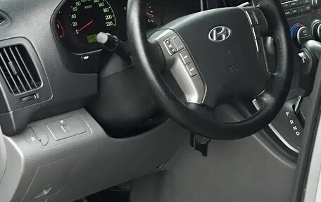 Hyundai Grand Starex Grand Starex I рестайлинг 2, 2012 год, 2 100 000 рублей, 16 фотография
