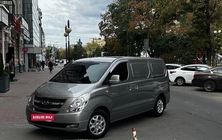 Hyundai Grand Starex Grand Starex I рестайлинг 2, 2012 год, 2 100 000 рублей, 19 фотография