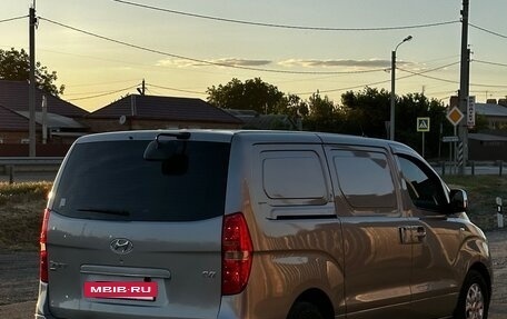 Hyundai Grand Starex Grand Starex I рестайлинг 2, 2012 год, 2 100 000 рублей, 30 фотография