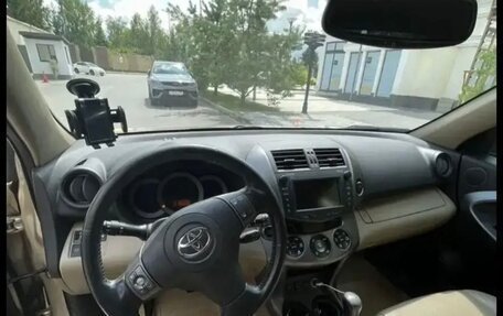 Toyota RAV4, 2011 год, 1 800 000 рублей, 3 фотография