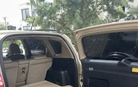 Toyota RAV4, 2011 год, 1 800 000 рублей, 4 фотография