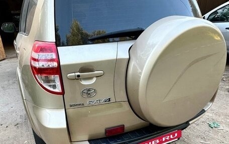 Toyota RAV4, 2011 год, 1 800 000 рублей, 10 фотография
