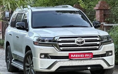 Toyota Land Cruiser 200, 2017 год, 7 500 000 рублей, 7 фотография
