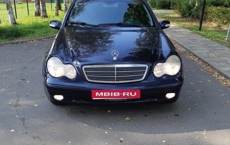 Mercedes-Benz C-Класс, 2001 год, 595 000 рублей, 1 фотография