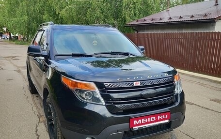 Ford Explorer VI, 2013 год, 2 100 000 рублей, 3 фотография