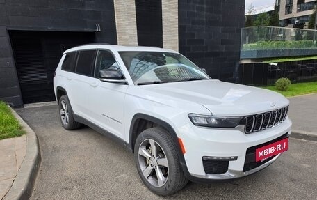 Jeep Grand Cherokee, 2022 год, 6 100 000 рублей, 2 фотография