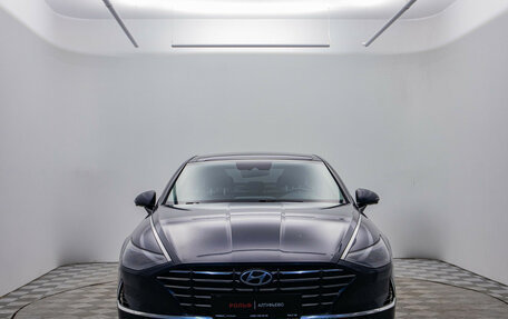 Hyundai Sonata VIII, 2021 год, 2 250 000 рублей, 2 фотография