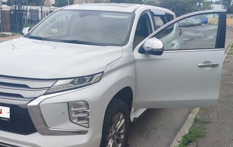 Mitsubishi Pajero Sport III рестайлинг, 2020 год, 3 490 000 рублей, 1 фотография