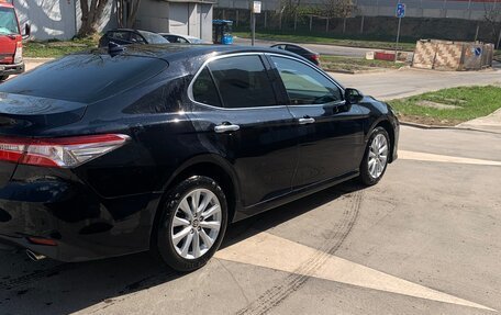 Toyota Camry, 2020 год, 2 750 000 рублей, 3 фотография