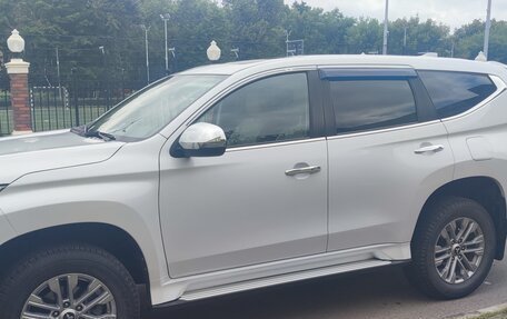 Mitsubishi Pajero Sport III рестайлинг, 2020 год, 3 490 000 рублей, 5 фотография