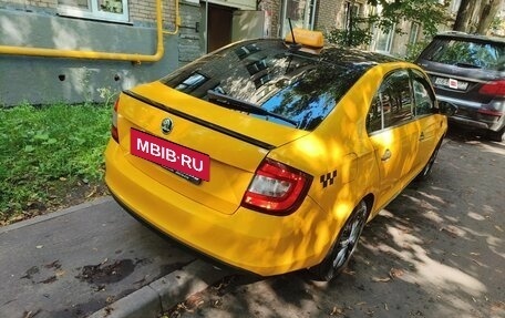 Skoda Rapid I, 2018 год, 750 000 рублей, 3 фотография