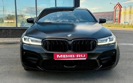 BMW 5 серия, 2022 год, 6 000 000 рублей, 2 фотография
