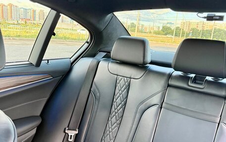 BMW 5 серия, 2022 год, 6 000 000 рублей, 10 фотография