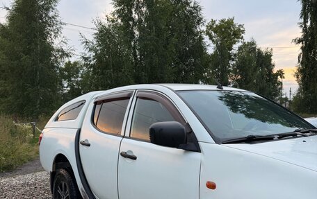 Mitsubishi L200 IV рестайлинг, 2008 год, 800 000 рублей, 2 фотография