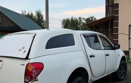 Mitsubishi L200 IV рестайлинг, 2008 год, 800 000 рублей, 3 фотография