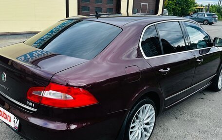 Skoda Superb III рестайлинг, 2010 год, 650 000 рублей, 3 фотография
