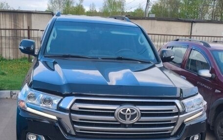 Toyota Land Cruiser 200, 2015 год, 5 500 000 рублей, 1 фотография