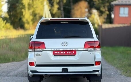 Toyota Land Cruiser 200, 2021 год, 6 700 000 рублей, 5 фотография