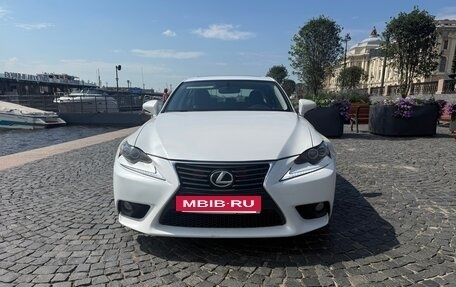 Lexus IS III, 2015 год, 2 500 000 рублей, 6 фотография