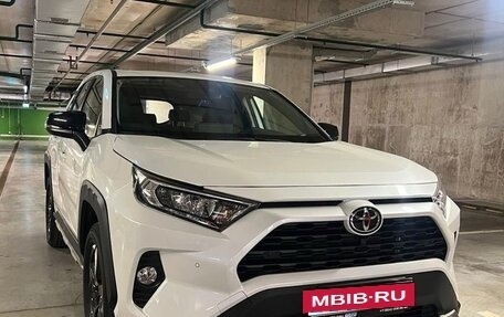 Toyota RAV4, 2022 год, 3 670 000 рублей, 4 фотография