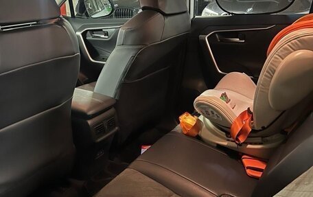Toyota RAV4, 2022 год, 3 670 000 рублей, 13 фотография
