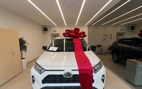 Toyota RAV4, 2022 год, 3 670 000 рублей, 15 фотография