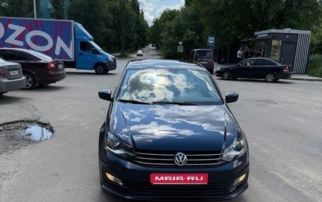 Volkswagen Polo VI (EU Market), 2016 год, 1 090 000 рублей, 1 фотография