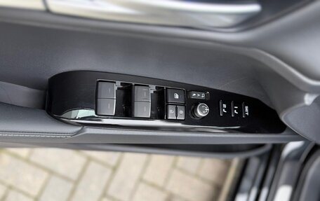 Toyota Camry, 2025 год, 3 900 000 рублей, 6 фотография