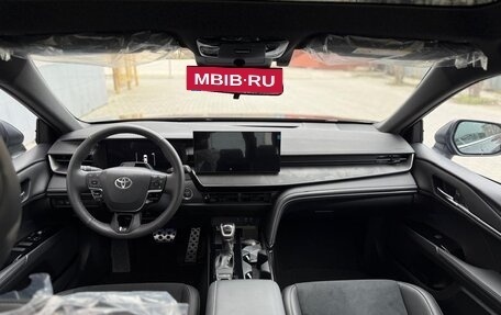 Toyota Camry, 2025 год, 3 900 000 рублей, 4 фотография