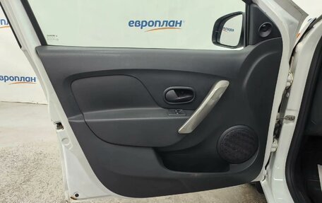 Renault Logan II, 2020 год, 718 000 рублей, 10 фотография