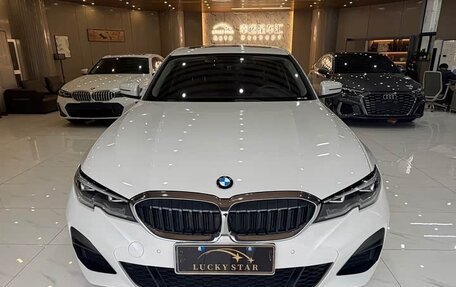 BMW 3 серия, 2022 год, 2 900 000 рублей, 2 фотография