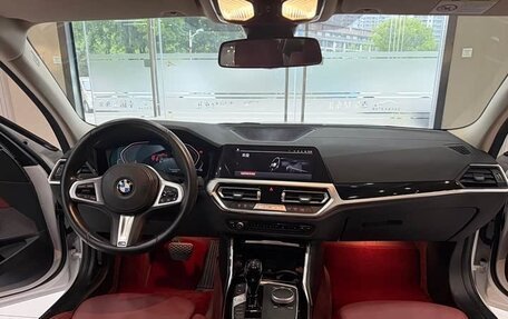 BMW 3 серия, 2022 год, 2 900 000 рублей, 13 фотография