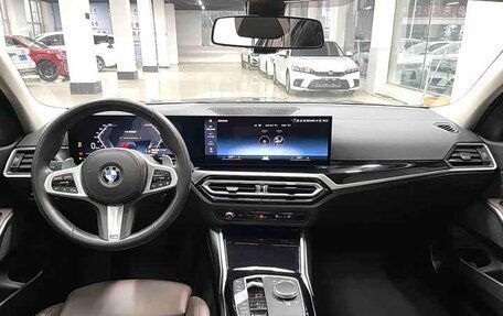 BMW 3 серия, 2023 год, 3 050 000 рублей, 11 фотография