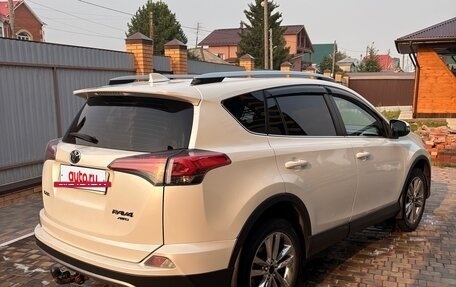 Toyota RAV4, 2018 год, 2 120 000 рублей, 3 фотография
