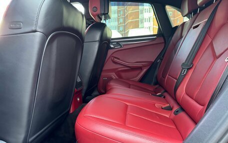 Porsche Macan I рестайлинг, 2015 год, 2 490 000 рублей, 28 фотография