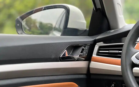 Volkswagen Bora, 2023 год, 1 090 000 рублей, 15 фотография