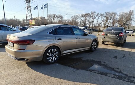 Volkswagen Passat B8 рестайлинг, 2021 год, 3 000 000 рублей, 5 фотография