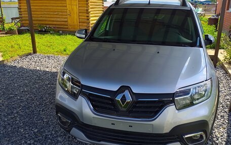 Renault Sandero II рестайлинг, 2019 год, 1 250 000 рублей, 1 фотография