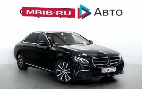 Mercedes-Benz E-Класс, 2019 год, 3 690 000 рублей, 1 фотография