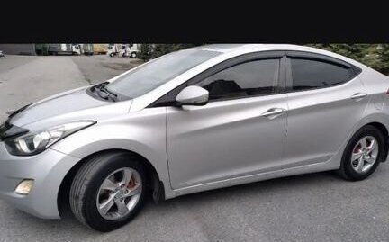Hyundai Avante, 2011 год, 960 000 рублей, 2 фотография