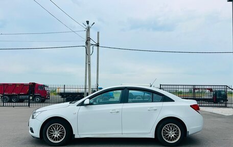 Chevrolet Cruze II, 2010 год, 629 000 рублей, 3 фотография