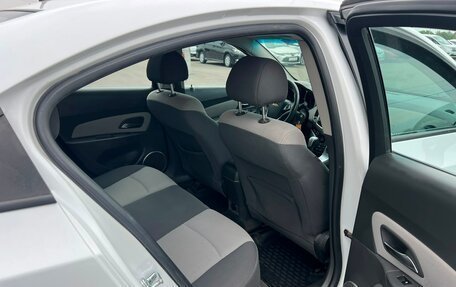 Chevrolet Cruze II, 2010 год, 629 000 рублей, 18 фотография