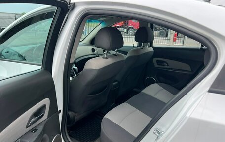 Chevrolet Cruze II, 2010 год, 629 000 рублей, 17 фотография