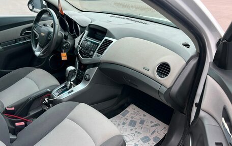 Chevrolet Cruze II, 2010 год, 629 000 рублей, 12 фотография